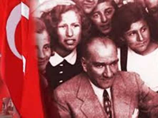 Atatürk ve Gençlik